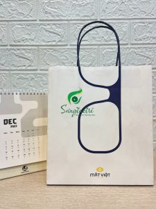 Túi giấy đựng kính STT